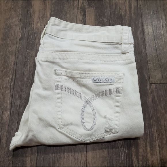 Calvin Klein Jeans Distressed Skinny Jeans - Picture 6 of 6